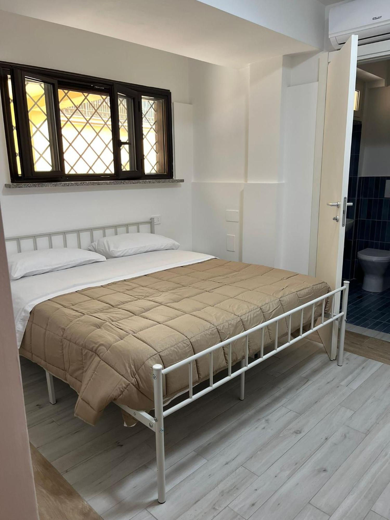 Aurora Rooms Pomigliano d'Arco Eksteriør bilde