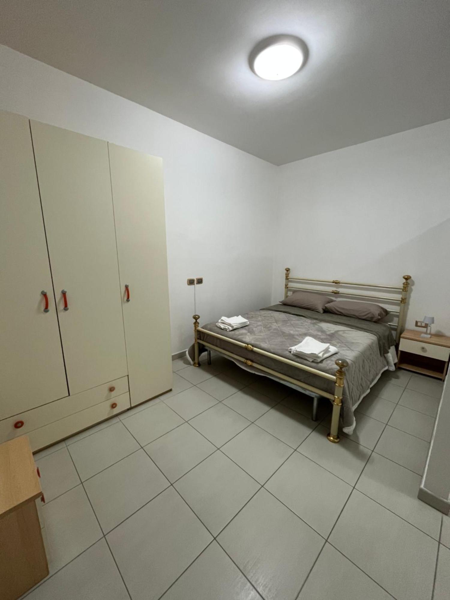 Aurora Rooms Pomigliano d'Arco Eksteriør bilde